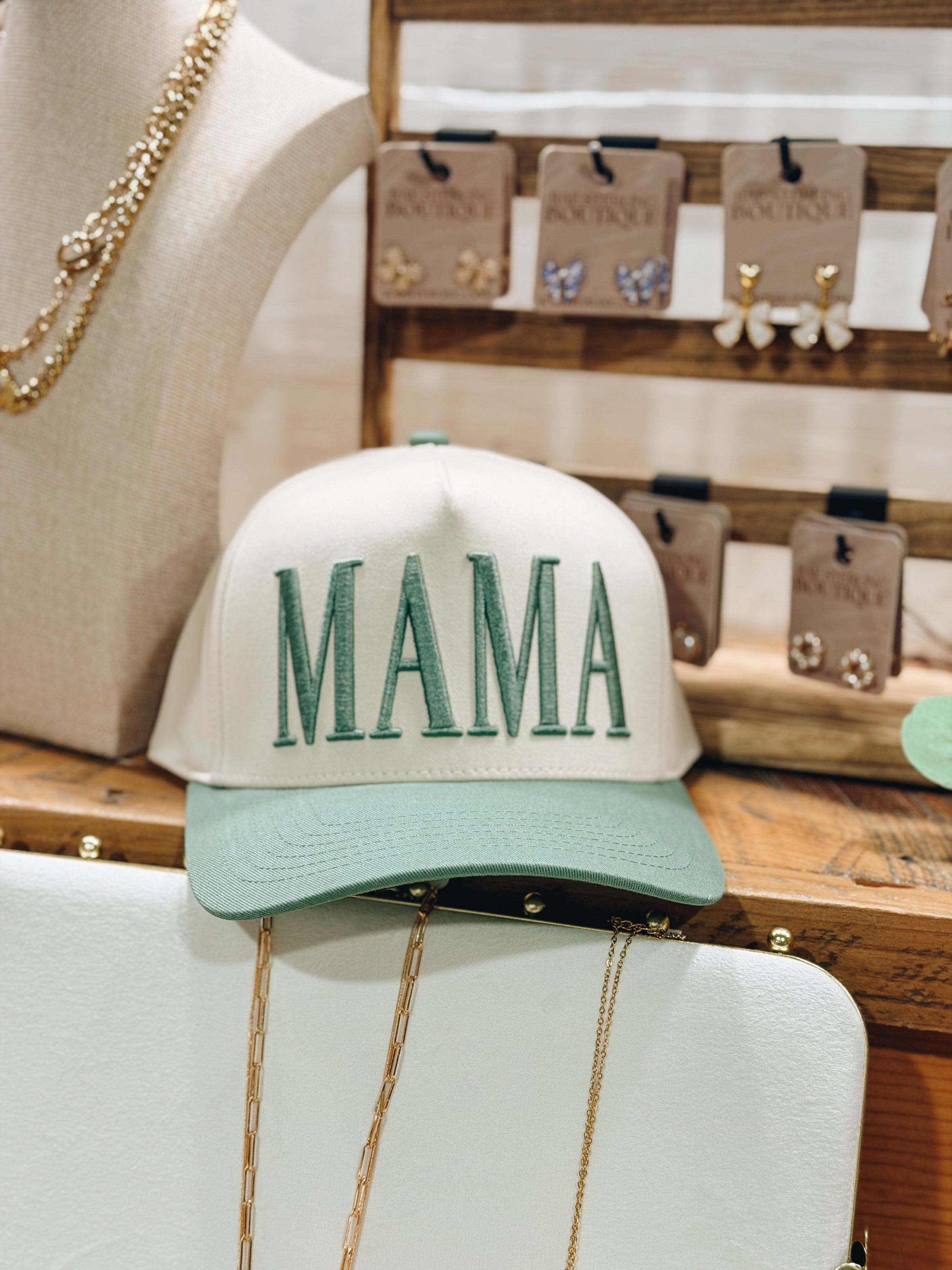 Mama -Pastel Green/ Tan