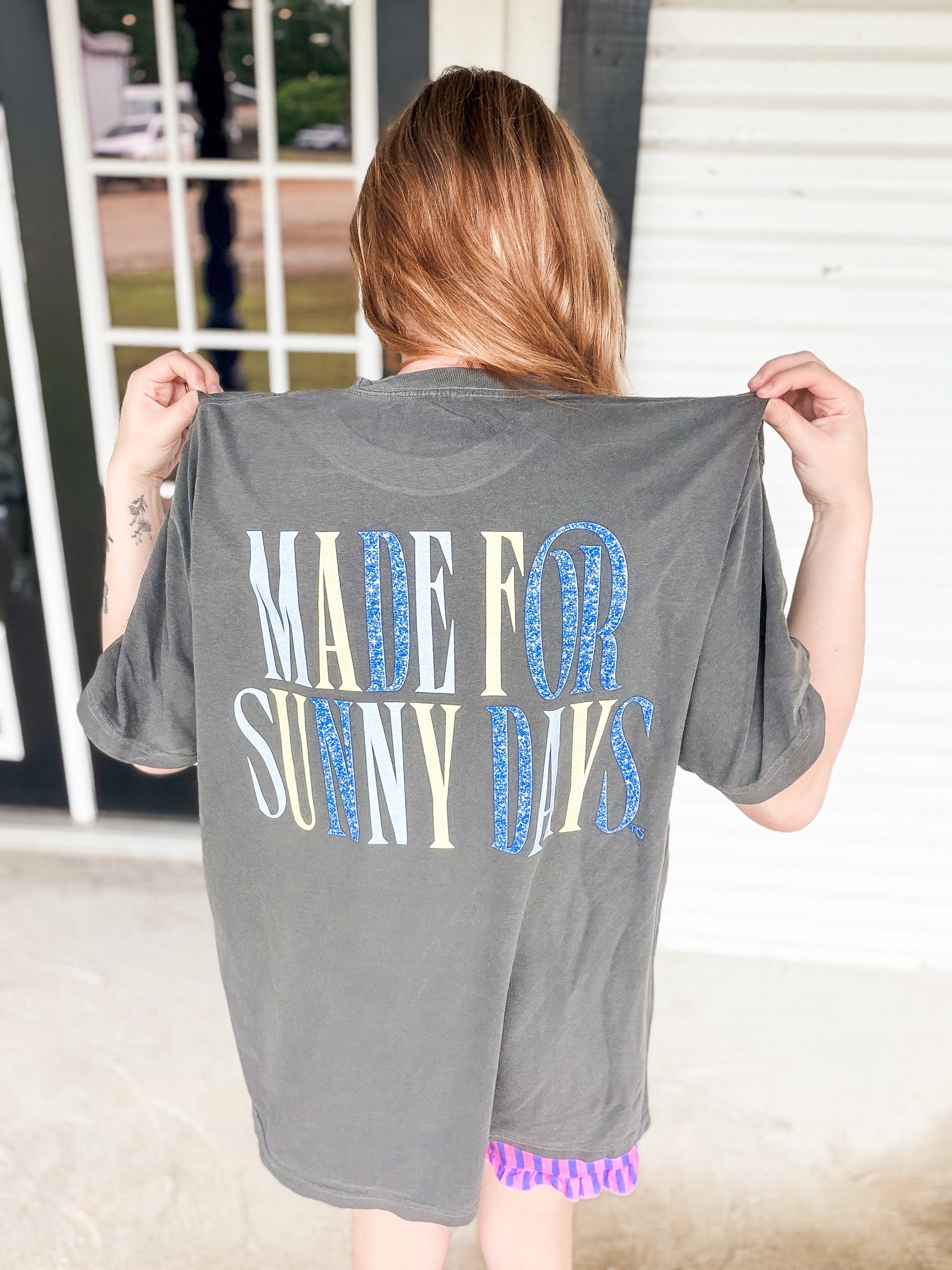 Made for sunny days graphic tee